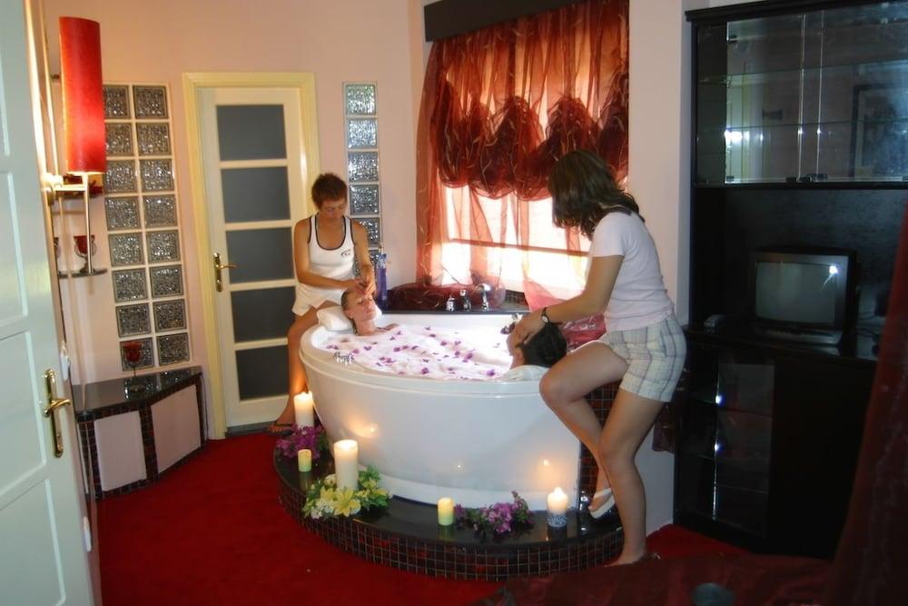 Delfi Hotel Spa & Wellness Center Bodrum Eksteriør billede