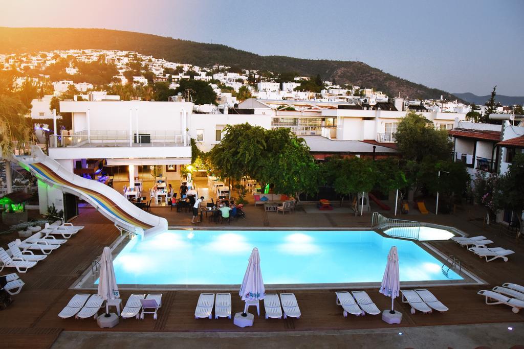 Delfi Hotel Spa & Wellness Center Bodrum Eksteriør billede